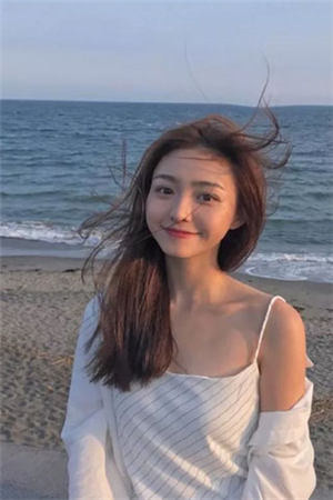 穿越炮灰后，我主动上门寻亲
