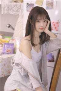 召唤百万大军，女帝给我削苹果
