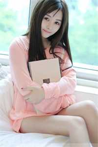 满院皆逗比，只有女主是疯批