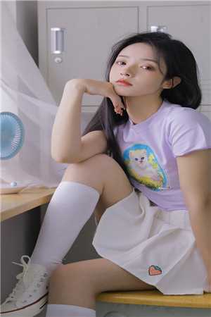 被退婚后，她成了夜总的私藏娇妻
