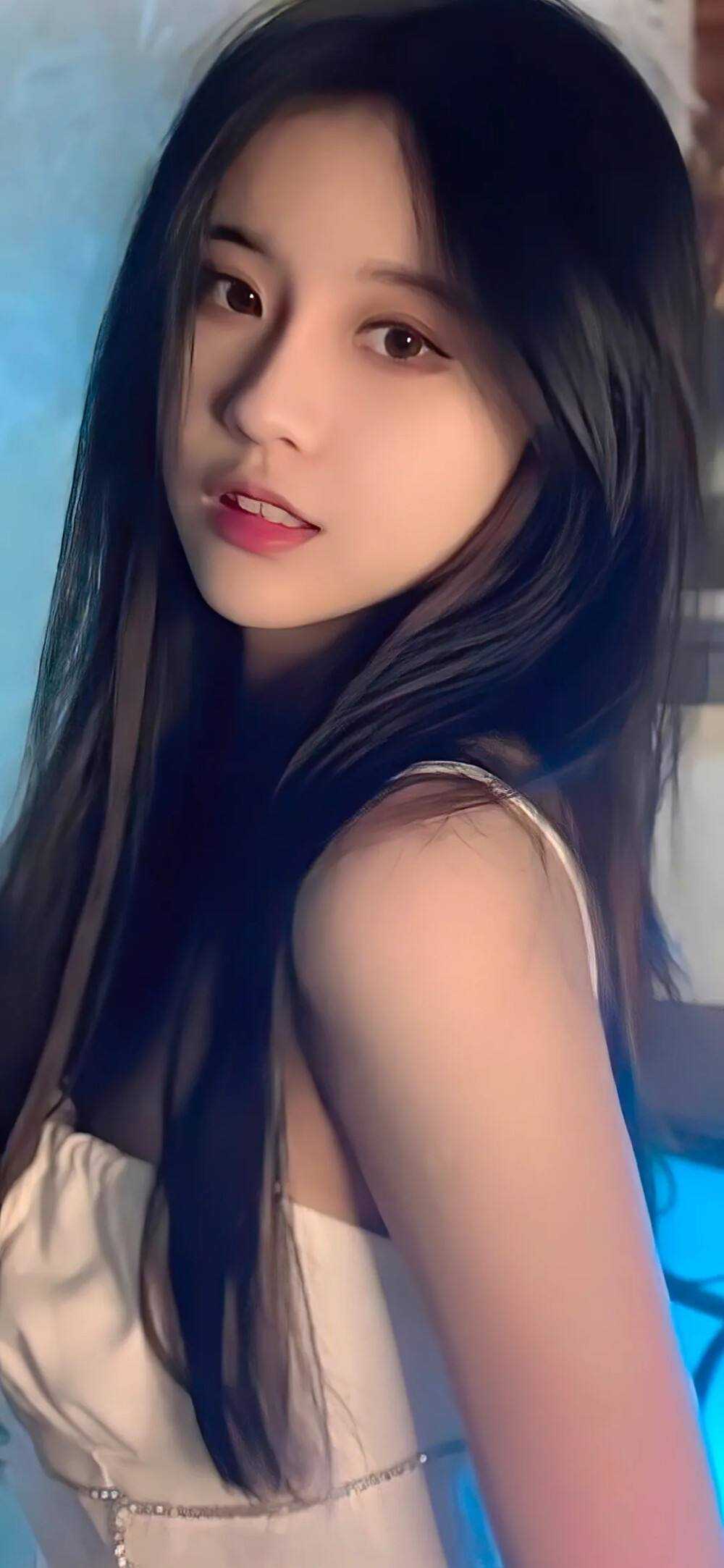 趁商业女王青涩，我要压她一筹！