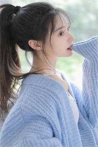 流落荒岛后，我带七个女神艰苦求生