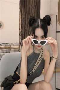 天才少女登场，假冒千金快闪开