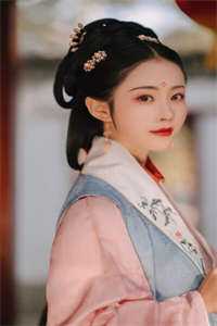 我，妙龄女神经，开局神级修罗场