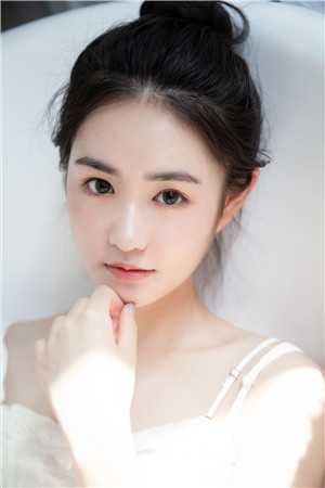 顾总今天又被离婚了