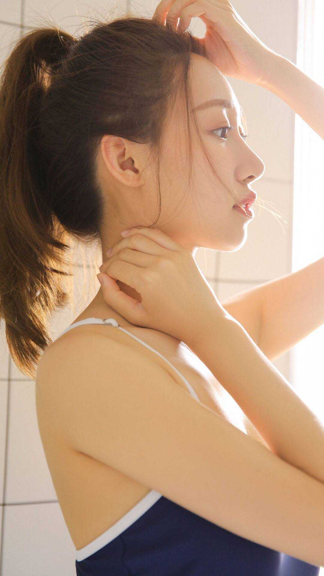 误入兽世后，她被傲娇蛇夫缠着宠