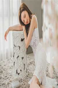 绑定病弱美人系统后，我成了团宠