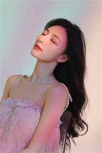 重生不舔校草后，反被他求婚啦