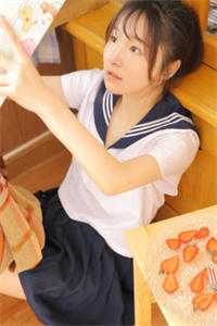 一股贵气能有如此容貌气质