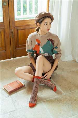 穿成四胎宝妈，首长被我轻松拿下