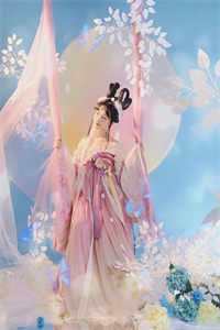 丧偶当天，权倾朝野的首辅前来求娶