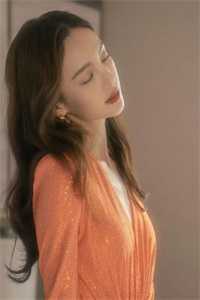 禀告首辅，夫人她又去给你物色美女了