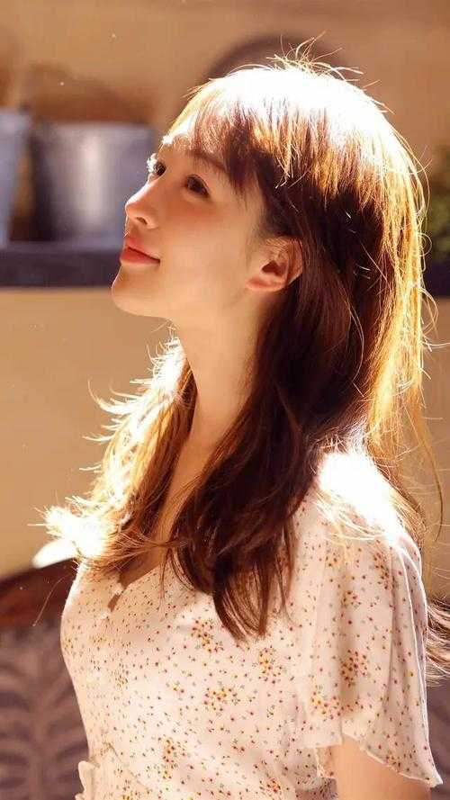 重生不舔校草后，反被他求婚啦