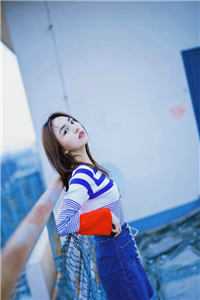 青云红颜香