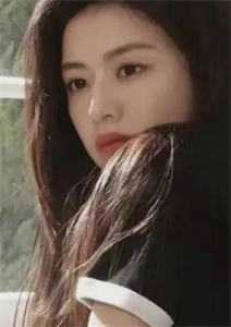 被聘为妃后，傲娇王爷赔上一生