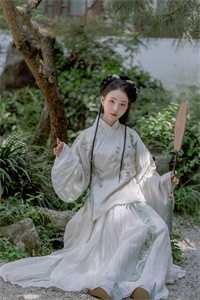 皇上！皇后娘娘她又要进冷宫
