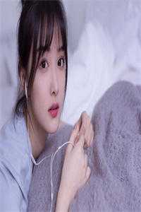 拒绝合葬后，陛下成了皇后娘娘狗腿子