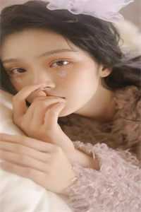 被天之骄子倒追后，玫瑰似火