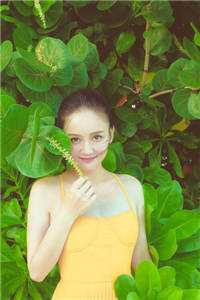 重生后拒绝收养闺蜜女儿