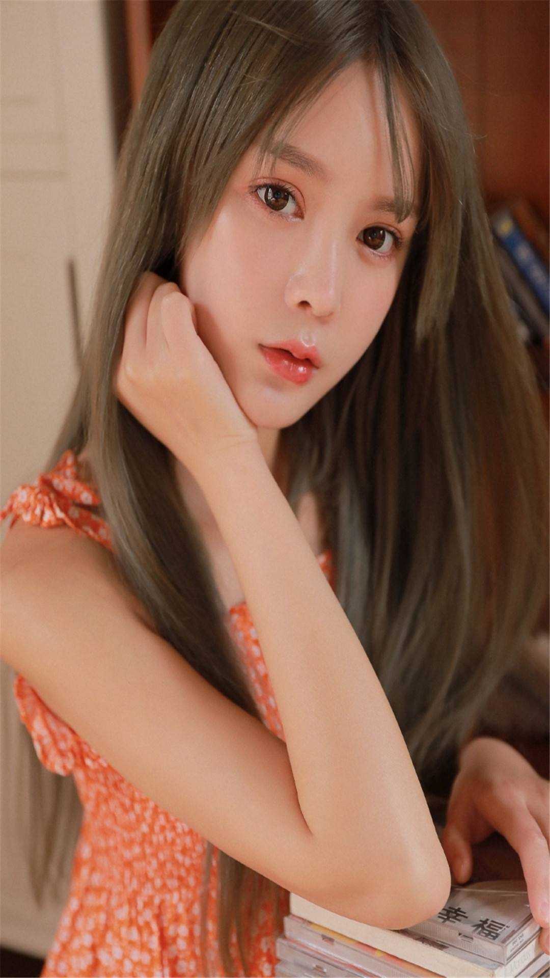 全家都能听到白莲花养女心声后