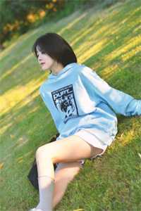 老婆带白月光参加女儿学校的亲子活动，还当众热吻