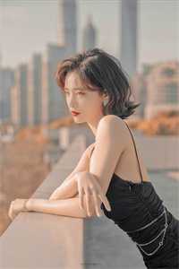 新婚夜和绿妻离婚后，被万亿千金大小姐强娶