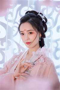 我退圈后，影后的白月光慌了