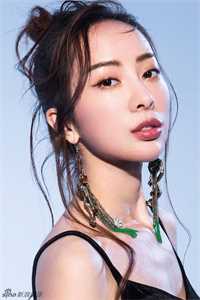 抄家后，我带侯府发家致富