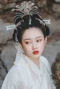 被准女婿打成老三后，女儿炸了