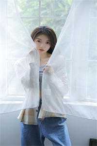 为留住皇后娘娘，陛下开始用男色了