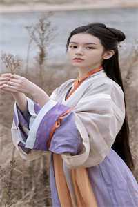 穿越70年代，带奶奶重启人生剧本