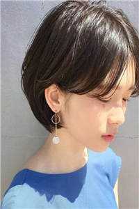 儿子变成太监后，隔壁老妖婆后悔了