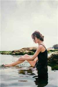 改写剧本，校花女主倒追我