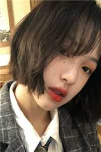 听到皇帝心声后，我成了他宠妃