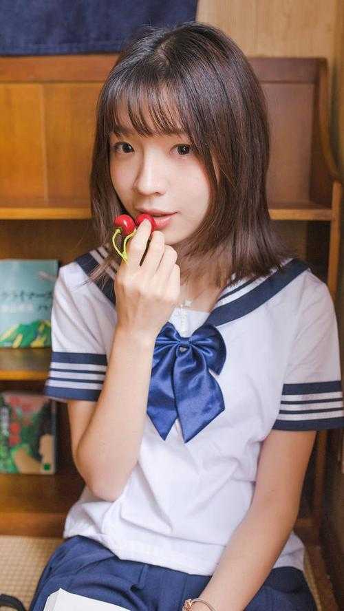 我真切伴她看过流萤
