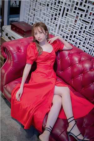 婚礼前夕，我被妻子偷换新郎