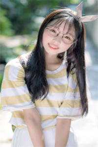 远嫁当天，婆婆逼我给全家人磕头擦鞋