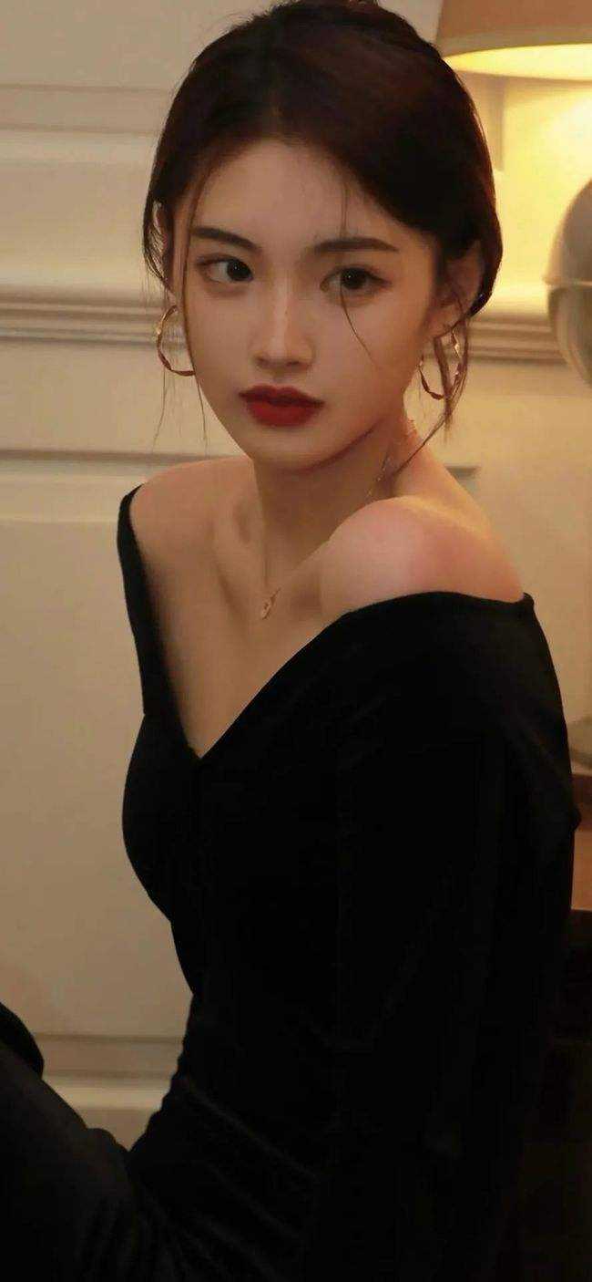 婚礼前夕，我被妻子偷换新郎