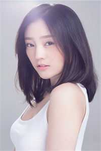 美人多娇画青云