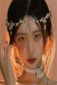 为留住皇后娘娘，陛下开始用男色了