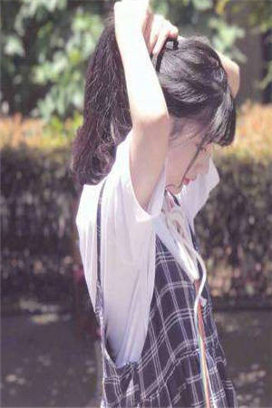 放弃女友后，她哭着求我原谅