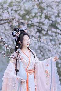 我和闺蜜觉醒记忆抛夫后，霸总都疯了