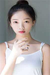 深渊之光—她的救赎与他的沉沦
