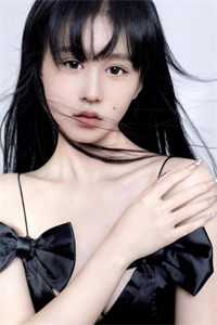 我只想抱大腿，清冷大佬却被钓疯