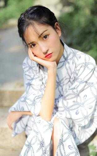 老婆助理当众逼我裸奔，我选择离婚