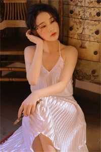 夫君为表妹当街扒我喜服后，我转嫁给了他人