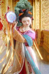 抚养多年的弃婴读完博士，亲妈就来认领了
