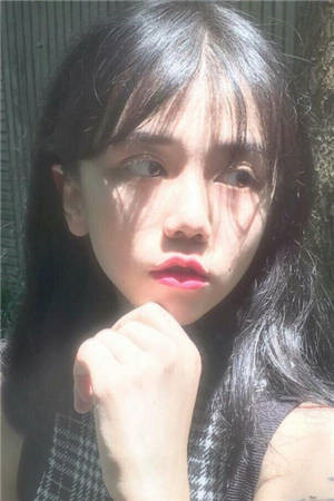 穿越修仙界，我成了团宠小师妹