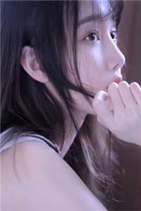 山遥月渐隐