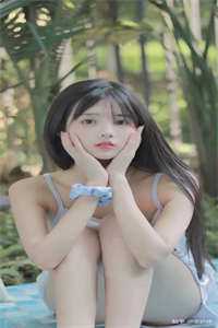我和妹妹被劫匪绑架时，爸爸在陪后妈过纪念日